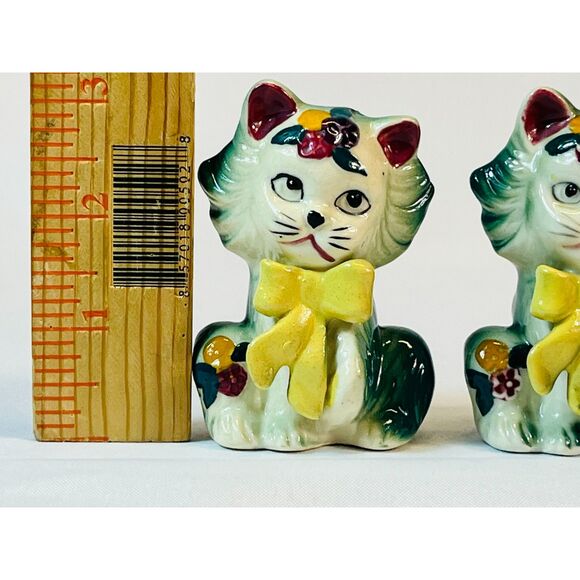 Vtg KITSCHY Anthropomorphic Cat Kitten Salt Pepper Shakers Japan Green Floral - Picture 9 of 9